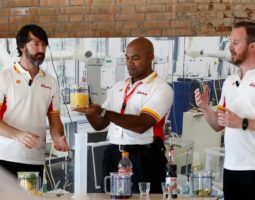 With Customers from Around the World, Shell Rimula Launches Its Promotional Campaign In Milan
